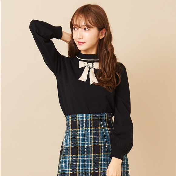 NEW!🎀Bow tie sweater - Picture 1 of 5